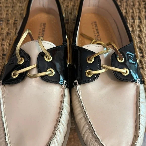 Sperry women’s pearlescent Cream black patent Leather top sider lace 8.5 loafers - Picture 12 of 14